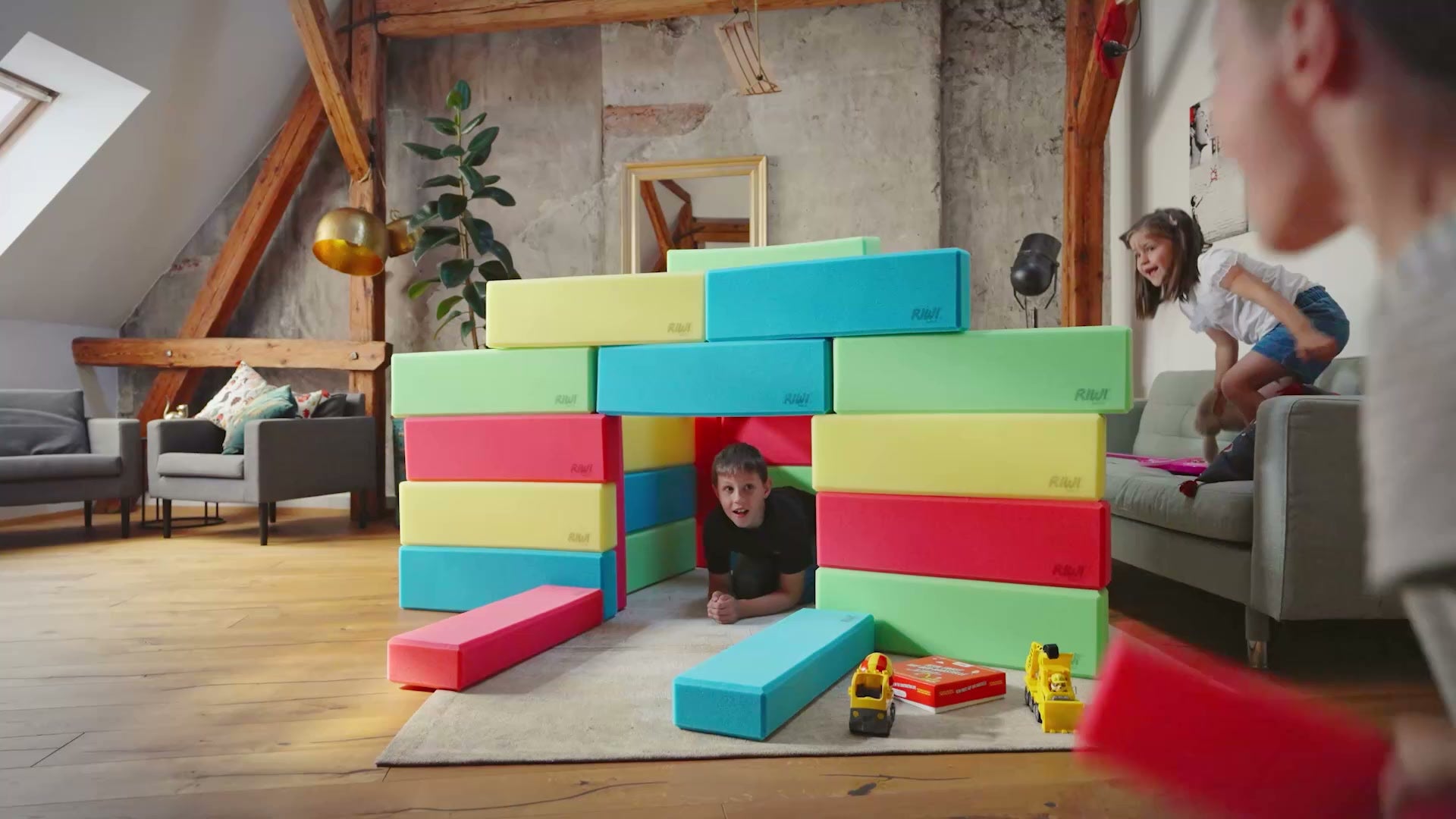 RIWI XXL foam building blocks - giant indoor building set for kids